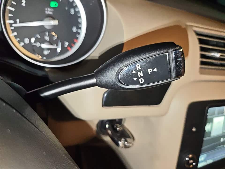 Mercedes-Benz R-class