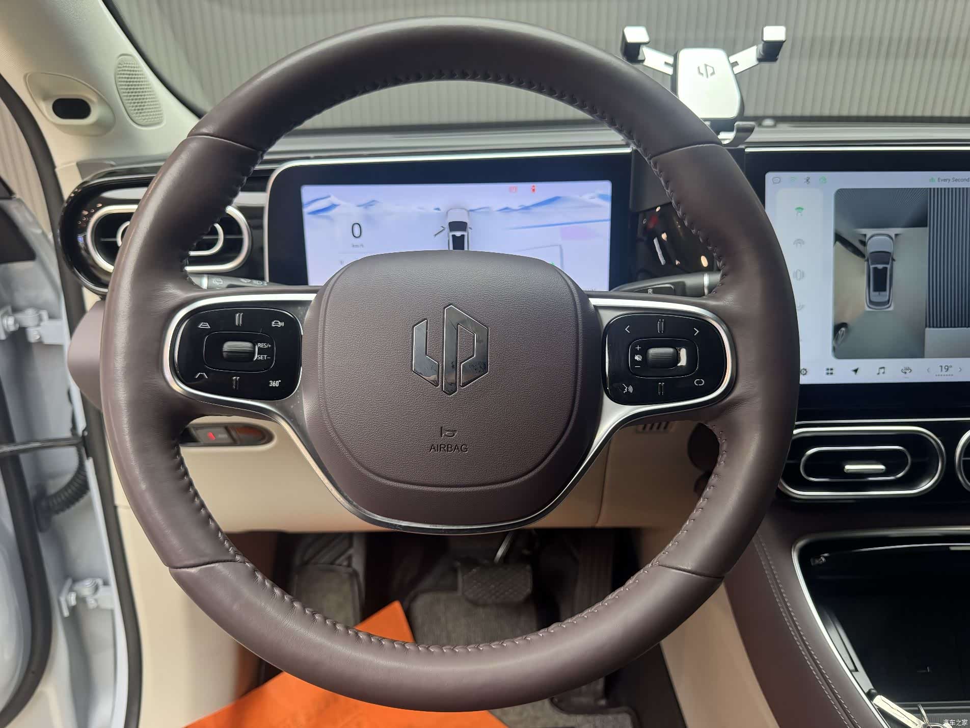 Leapmotor C11, 2023 17