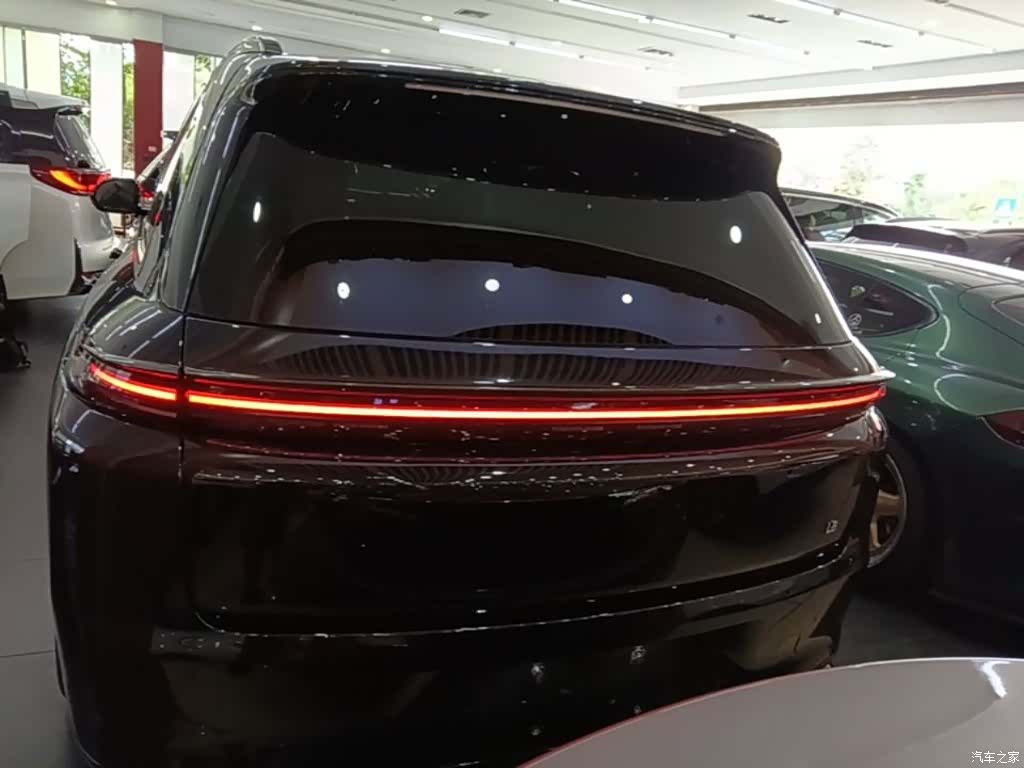 Li Auto L8, 2024 6