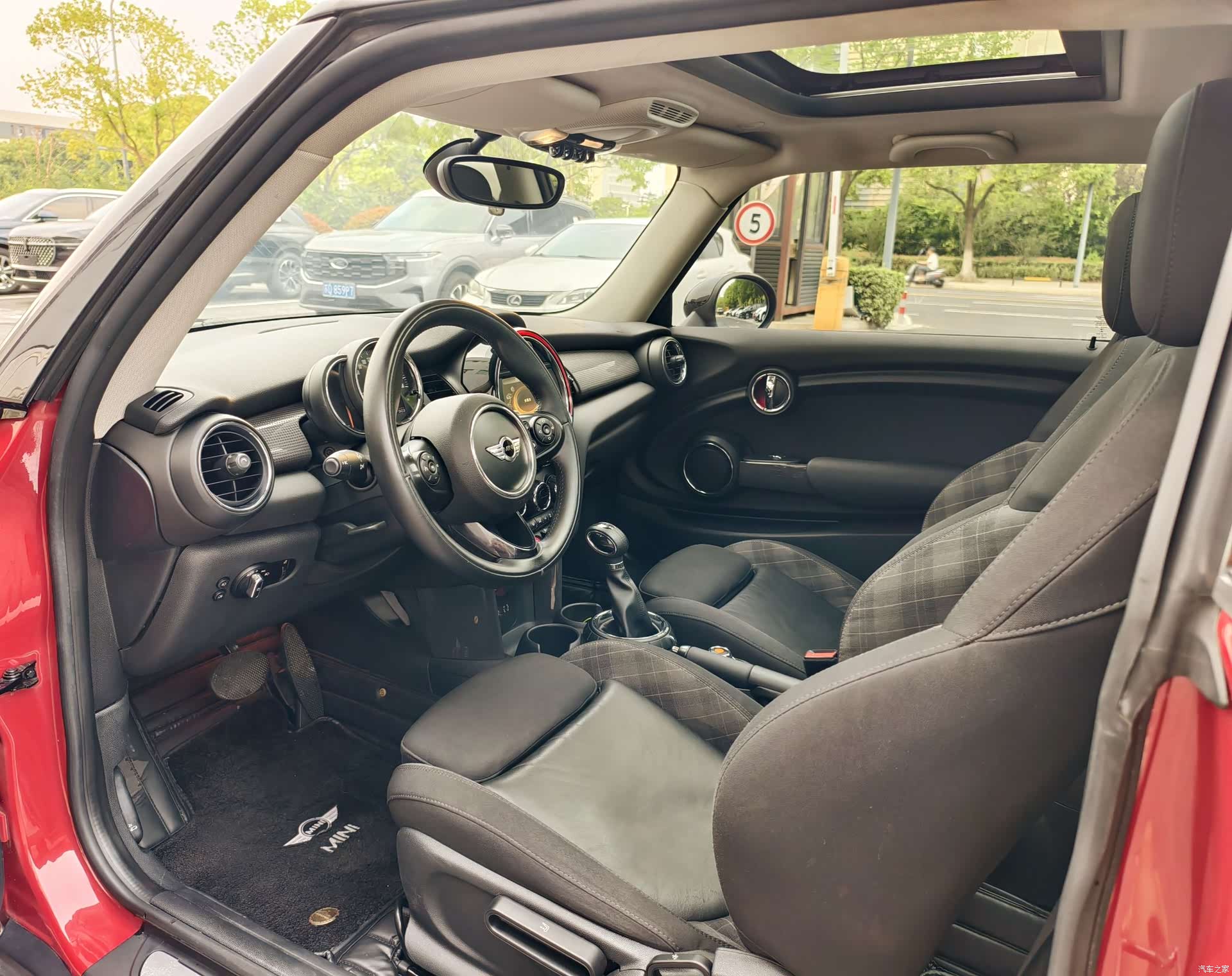 Mini Cooper, 2015 10
