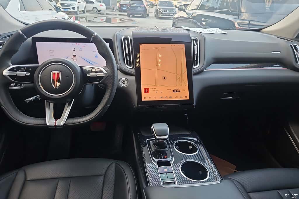 Hongqi HS3, 2024 12