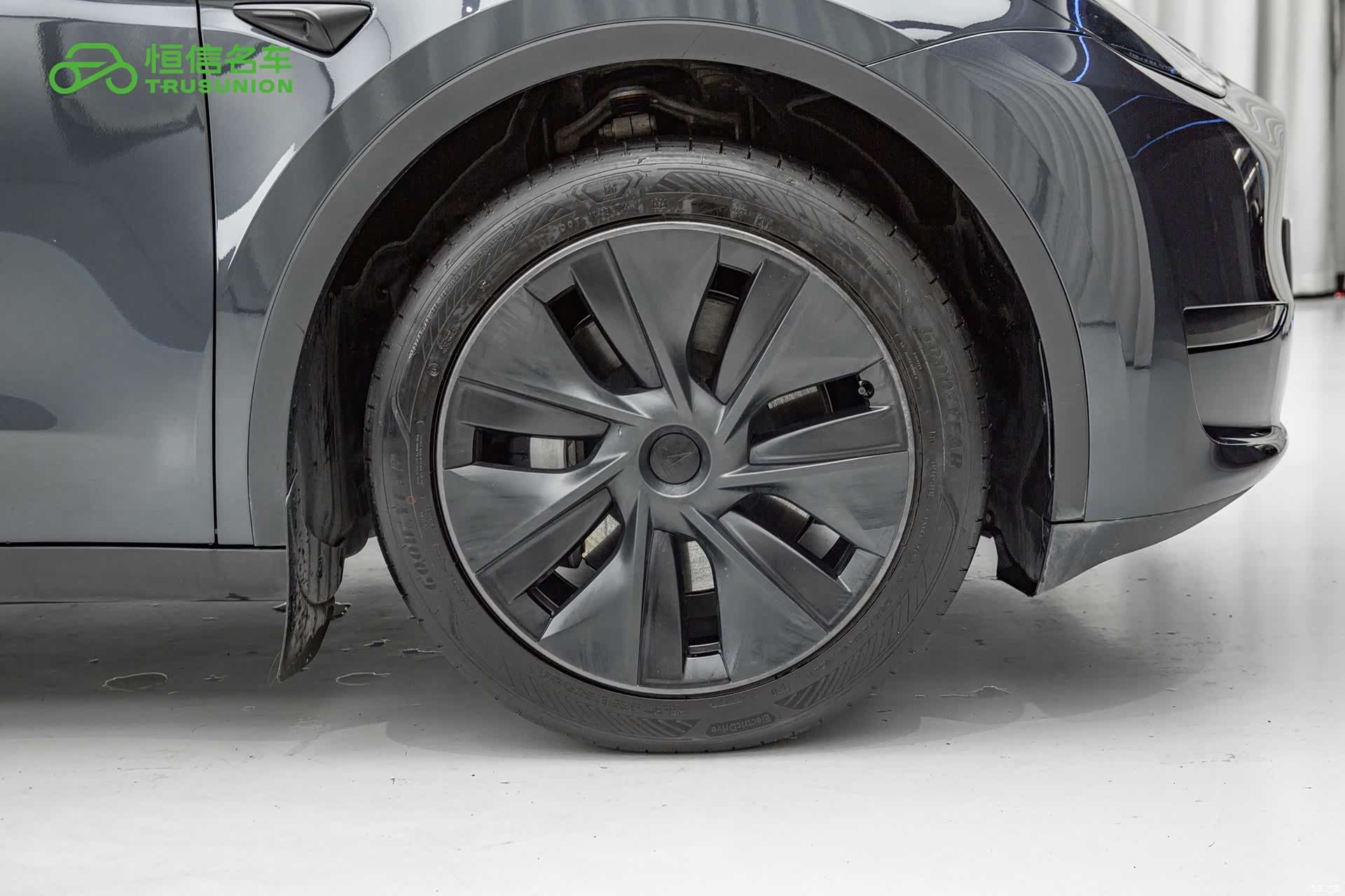Tesla Model Y, 2024 10