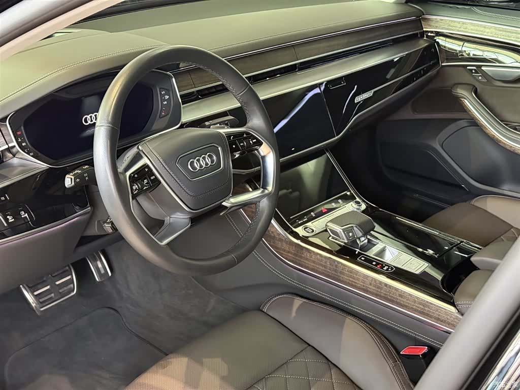 Audi A8L, 2024 10