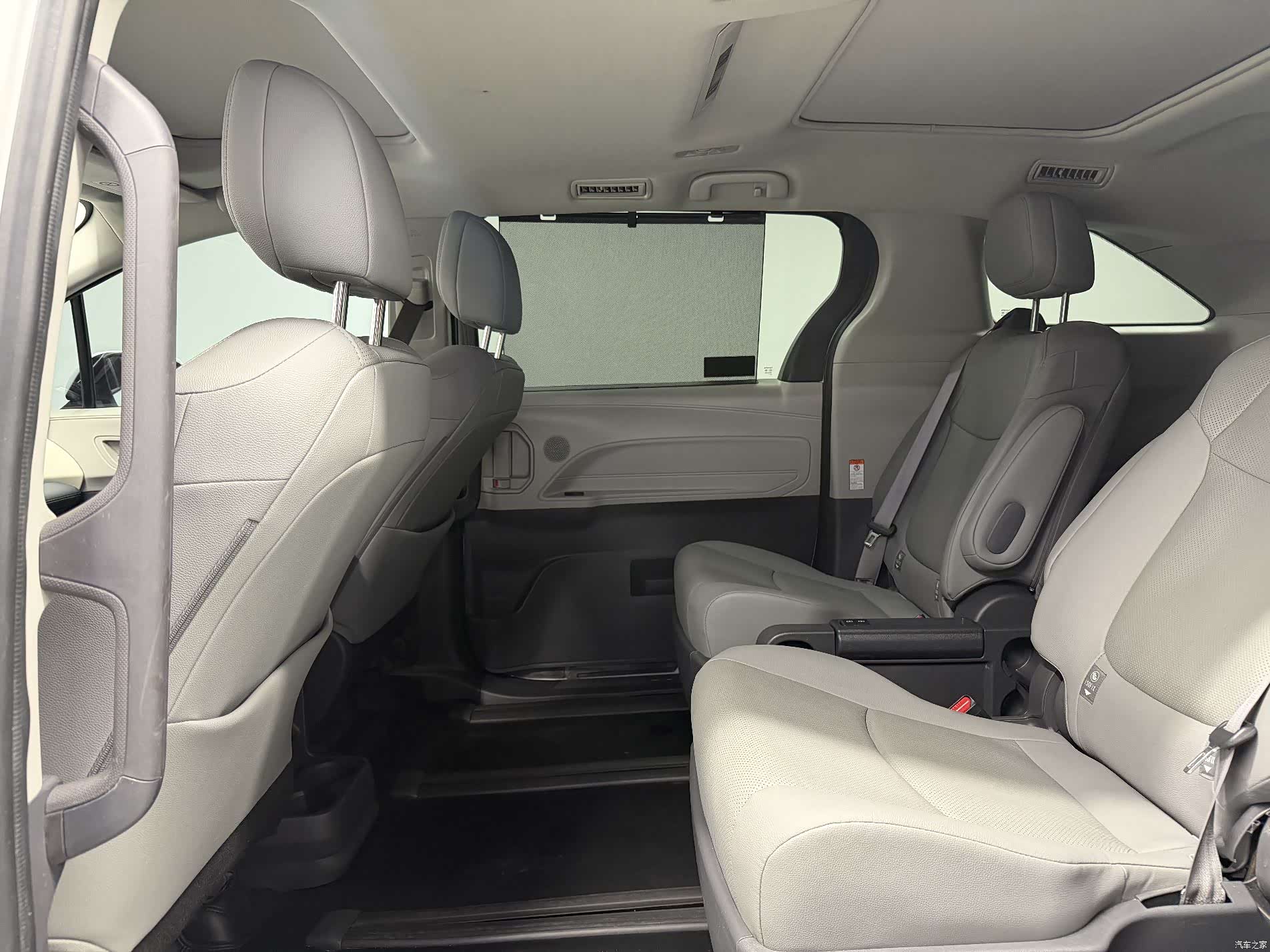 Toyota Granvia, 2024 6