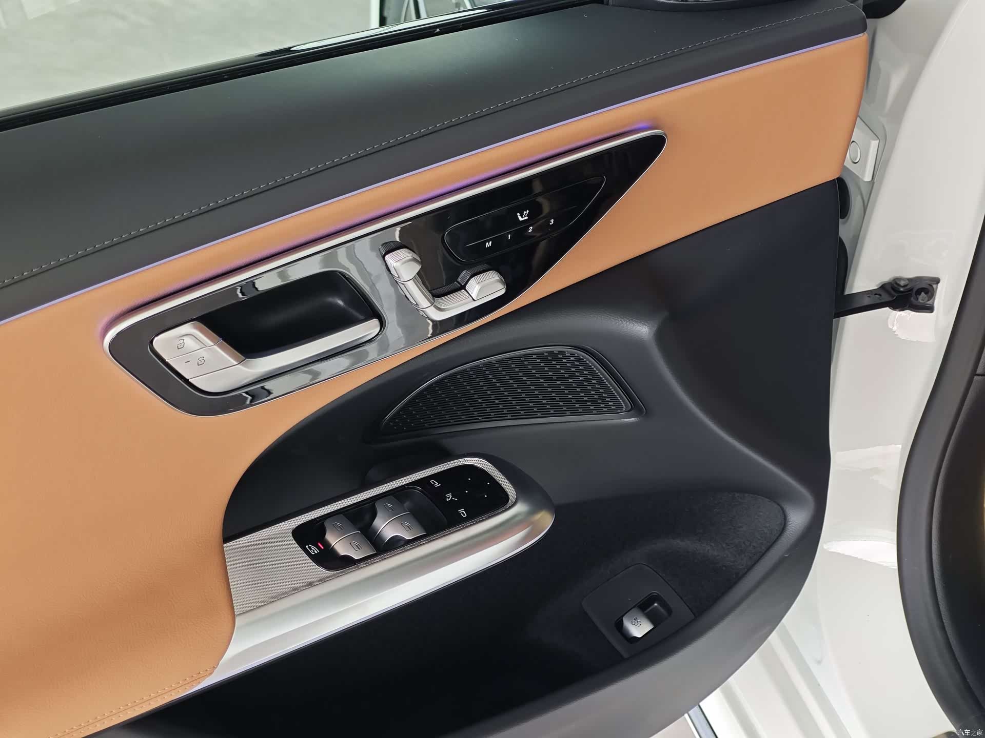 Mercedes-Benz E-Class, 2026 10