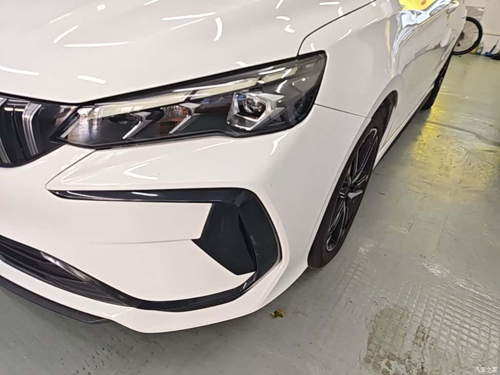 Geely Binray, 2025 24