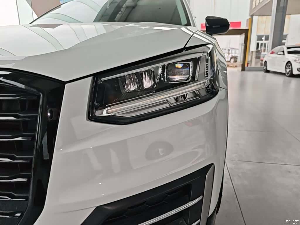Audi Q2L, 2021 24