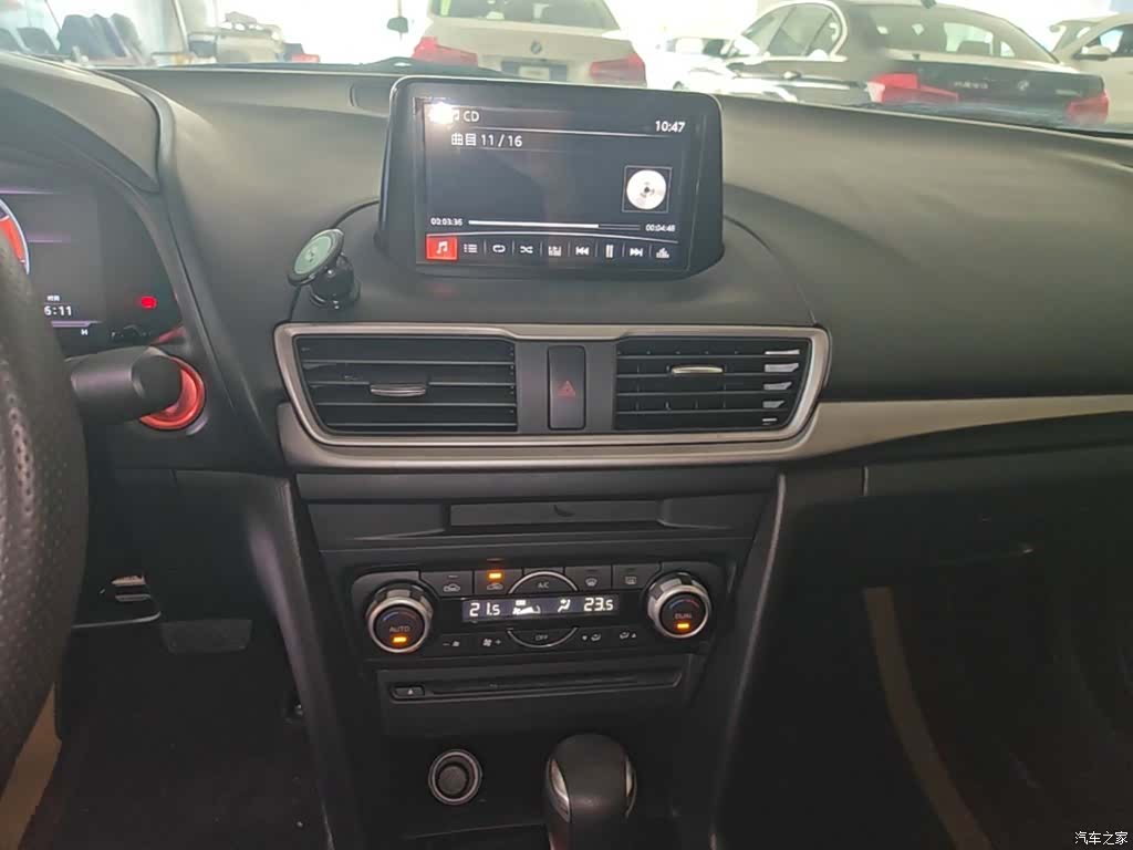 Mazda Mazda3, 2019 13