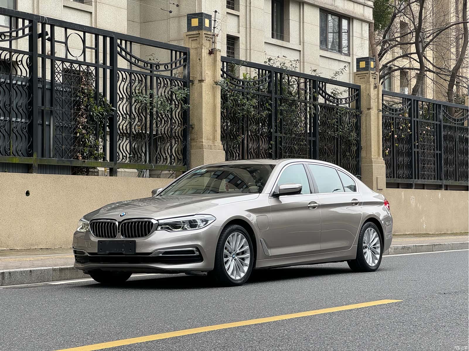 BMW 5 Series, 2020 1
