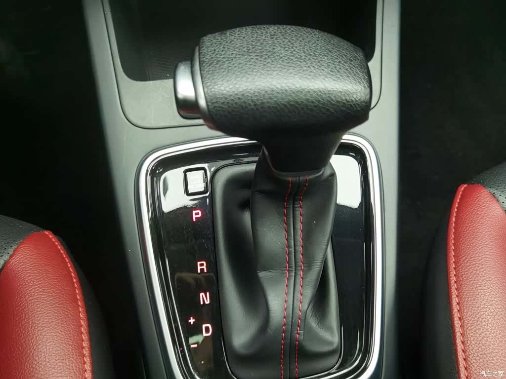 Kia KX, 2019 13
