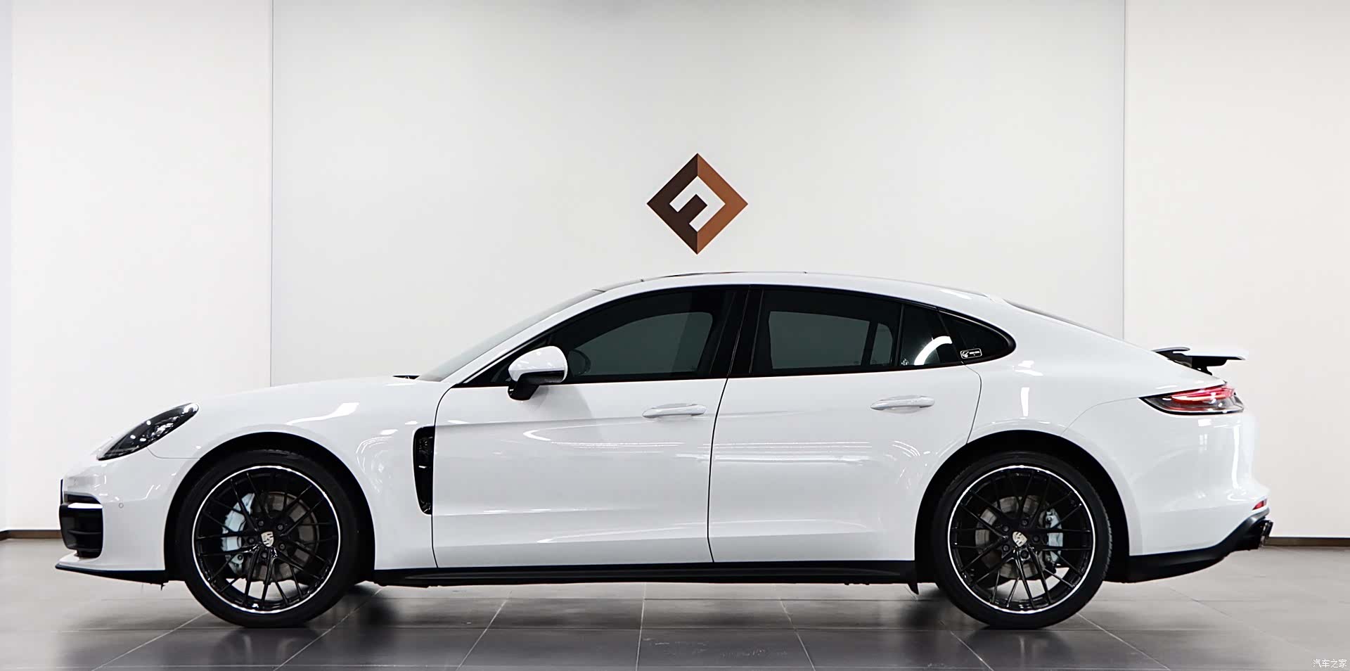 Porsche Panamera, 2022 6