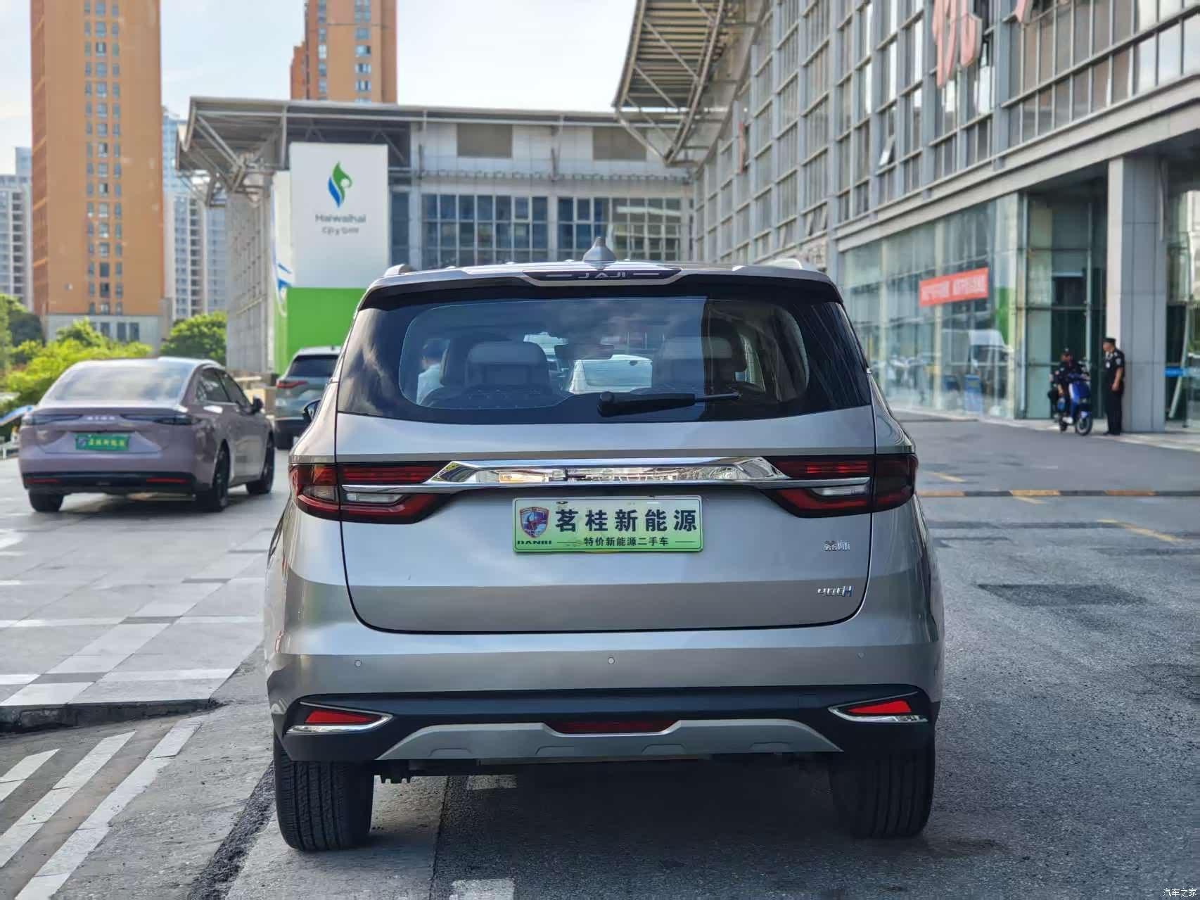 Geely Jiaji, 2021 6