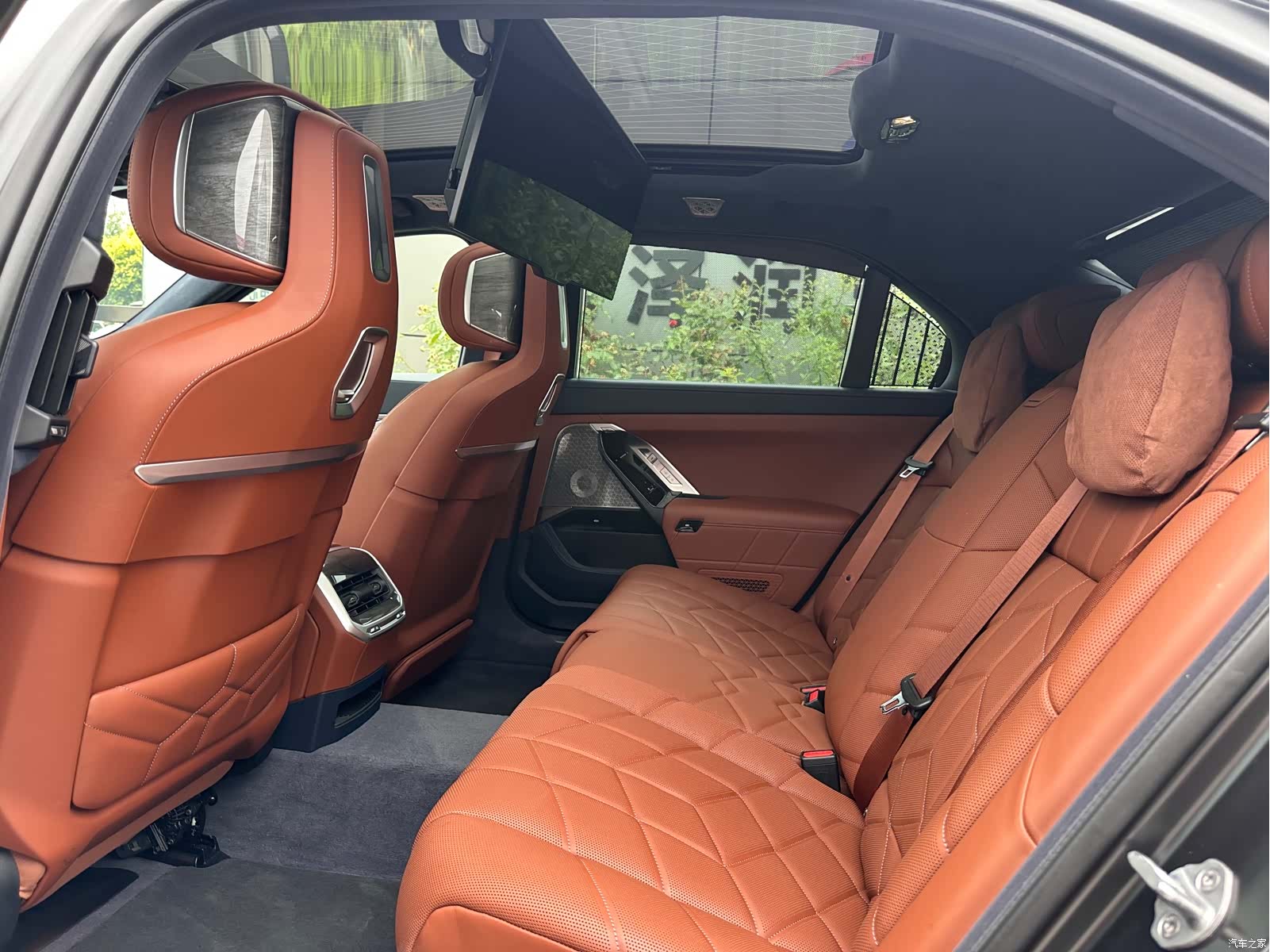 BMW i7, 2025 9