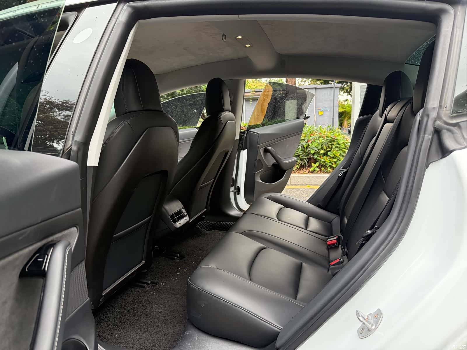 Tesla Model 3, 2020 7