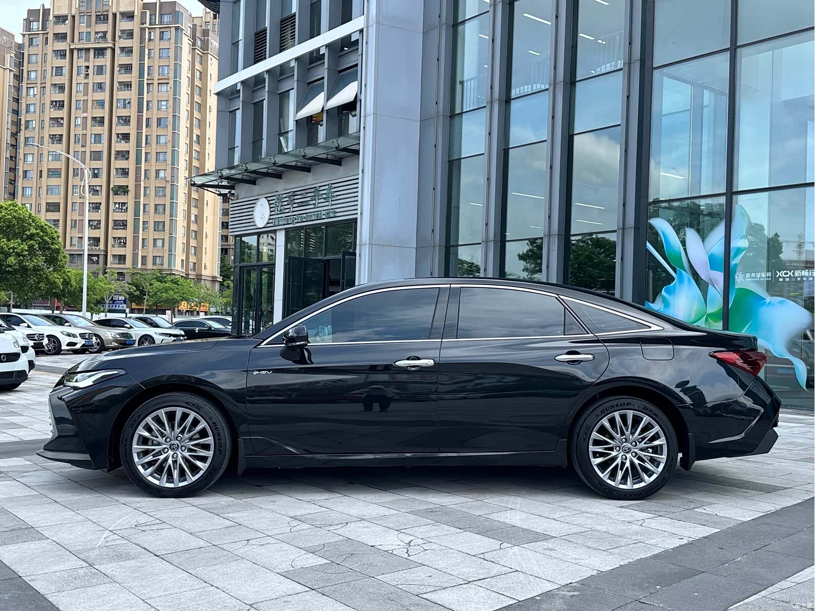 Toyota Avalon, 2025 3