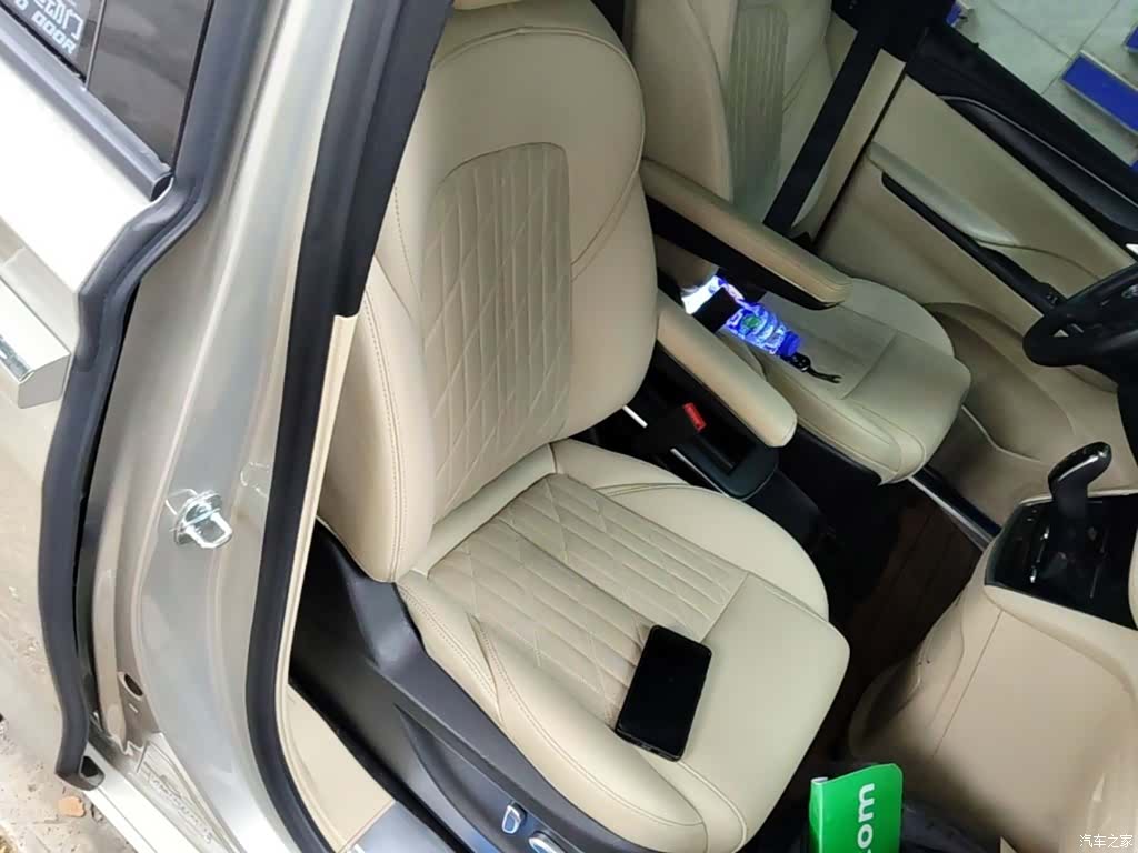 Buick GL8, 2021 25