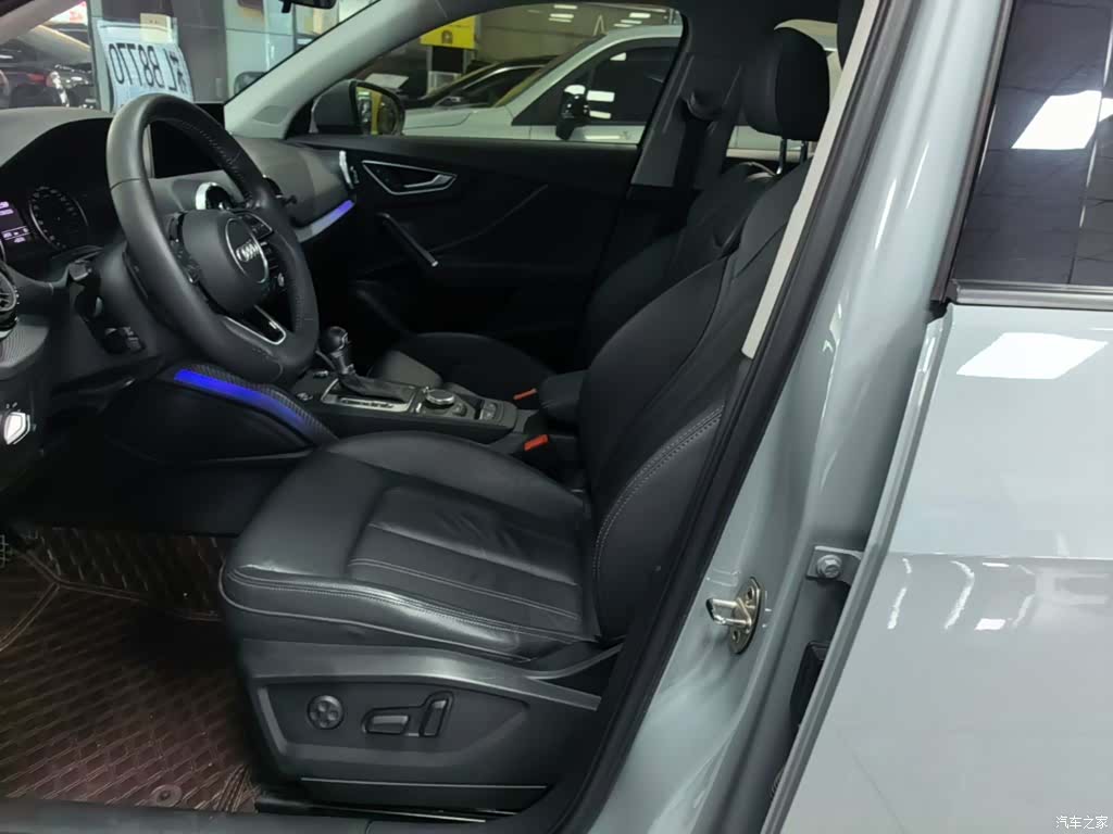 Audi Q2L, 2022 15