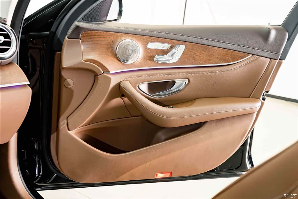 Mercedes-Benz E-Class, 2021 16