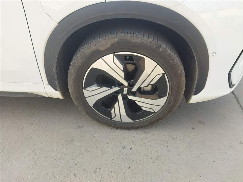 Geely Galaxy Galaxy E5