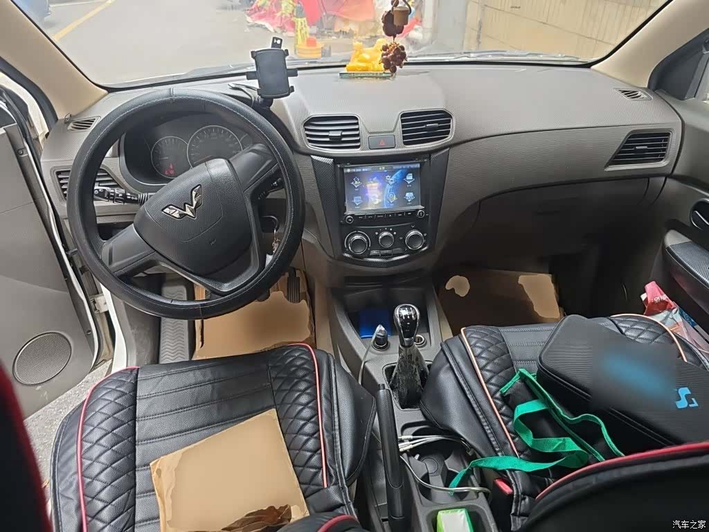 Wuling Hongguang, 2015 6
