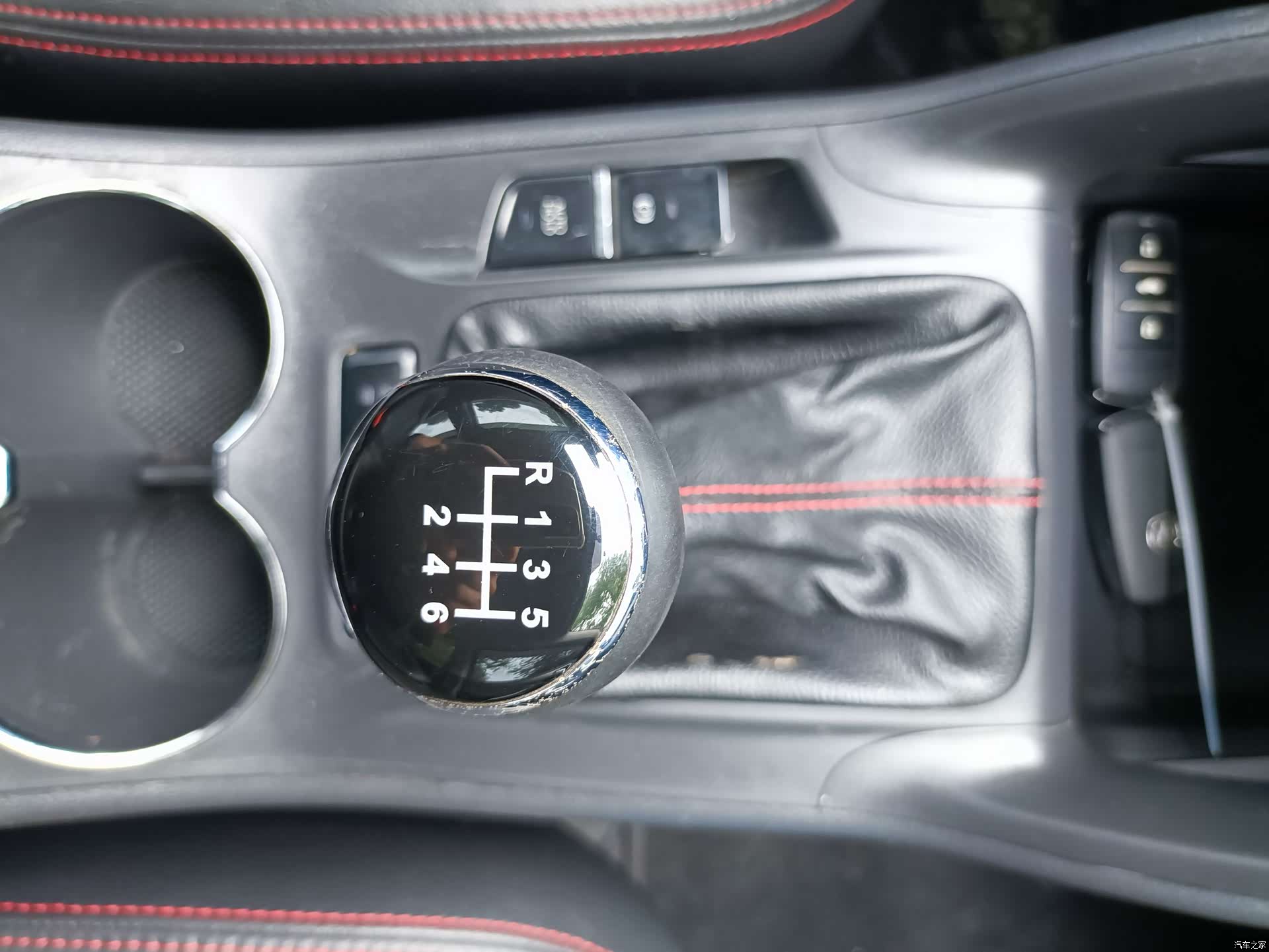 Changan CS75, 2015 29
