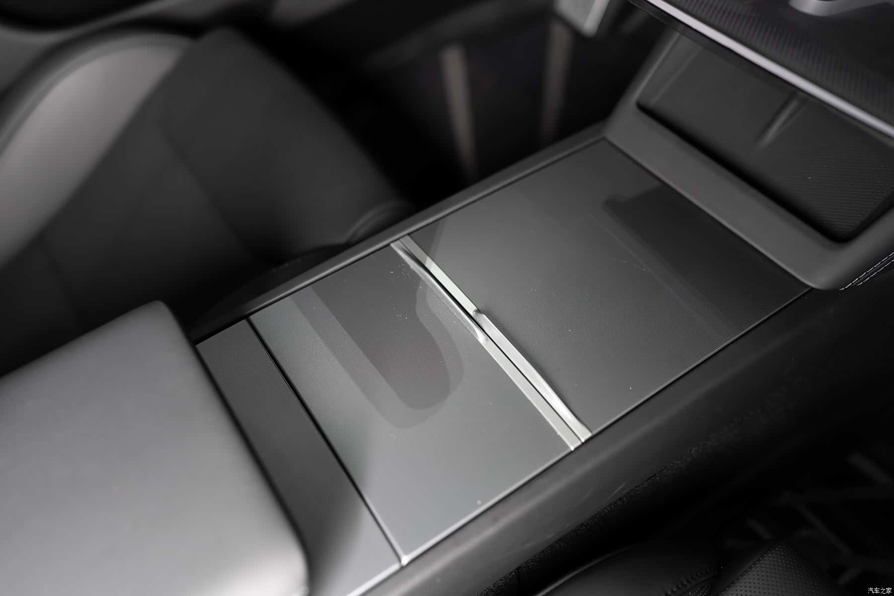 Tesla Model 3, 2025 21