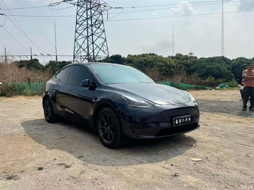 Tesla Model Y, 2024 3