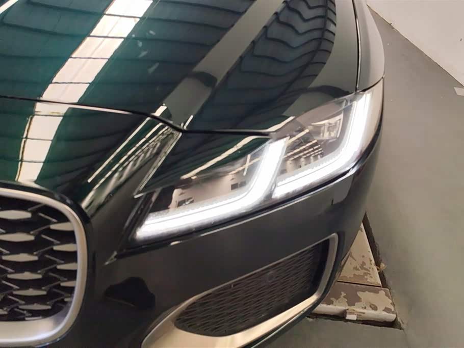Jaguar XFL