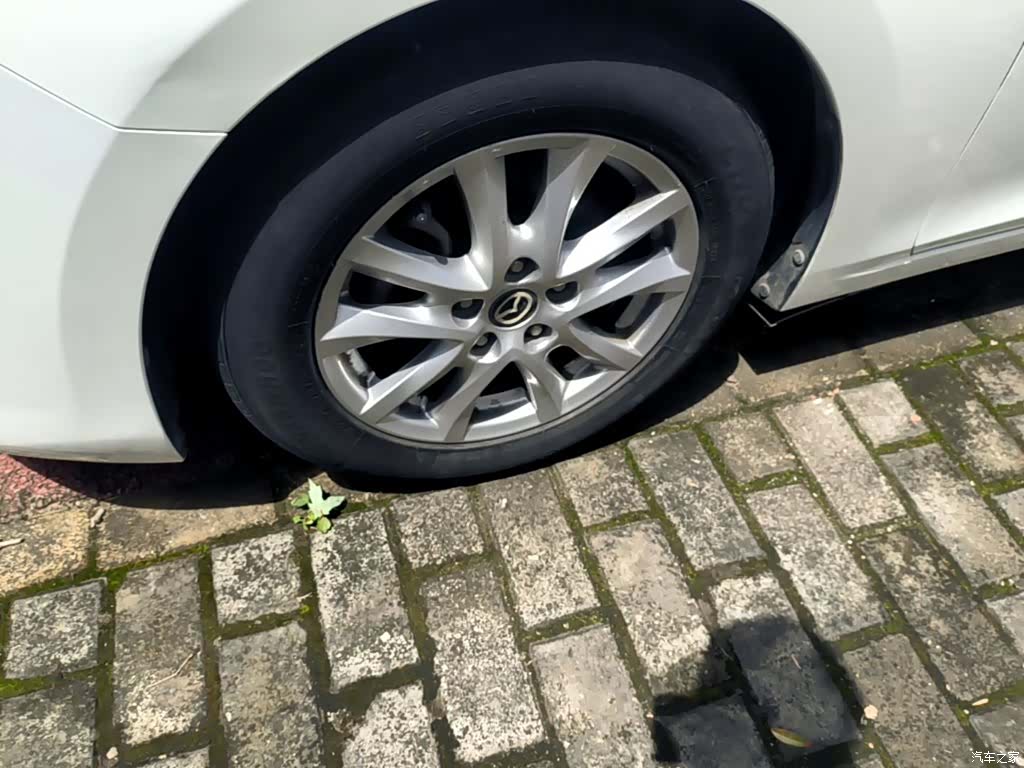 Mazda Mazda3, 2018 23