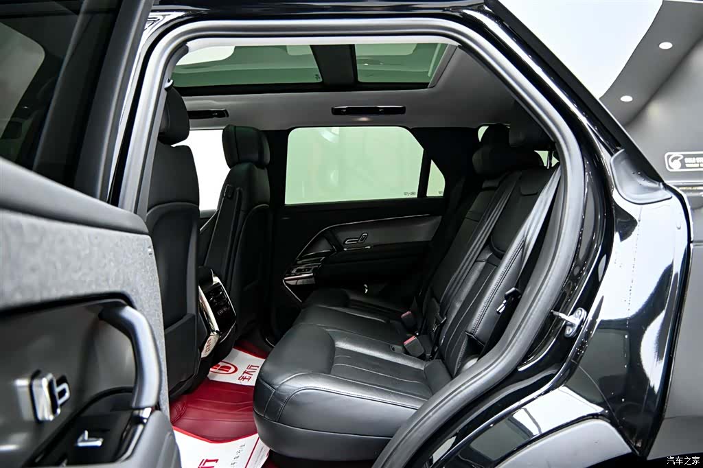 Land Rover Range Rover, 2023 12