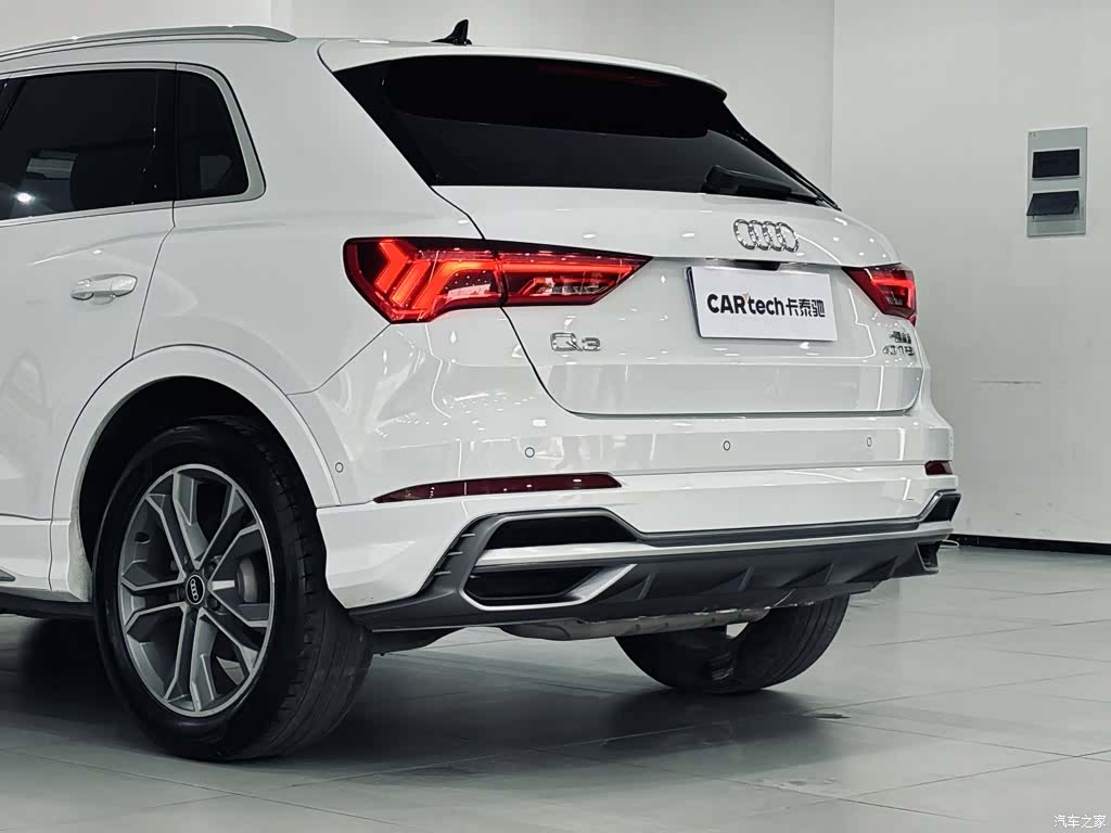 Audi Q3, 2021 9