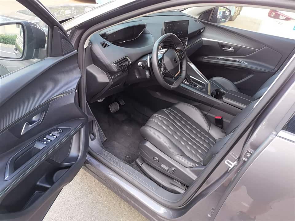 Peugeot 4008 Peugeot 4008
