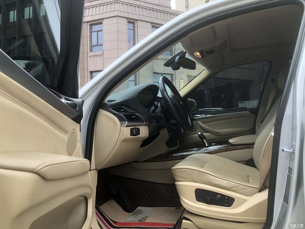 BMW X5, 2009 8