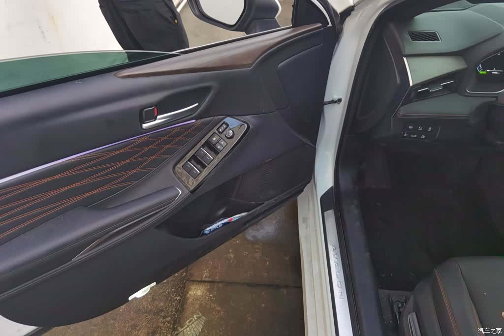 Toyota Avalon, 2025 7