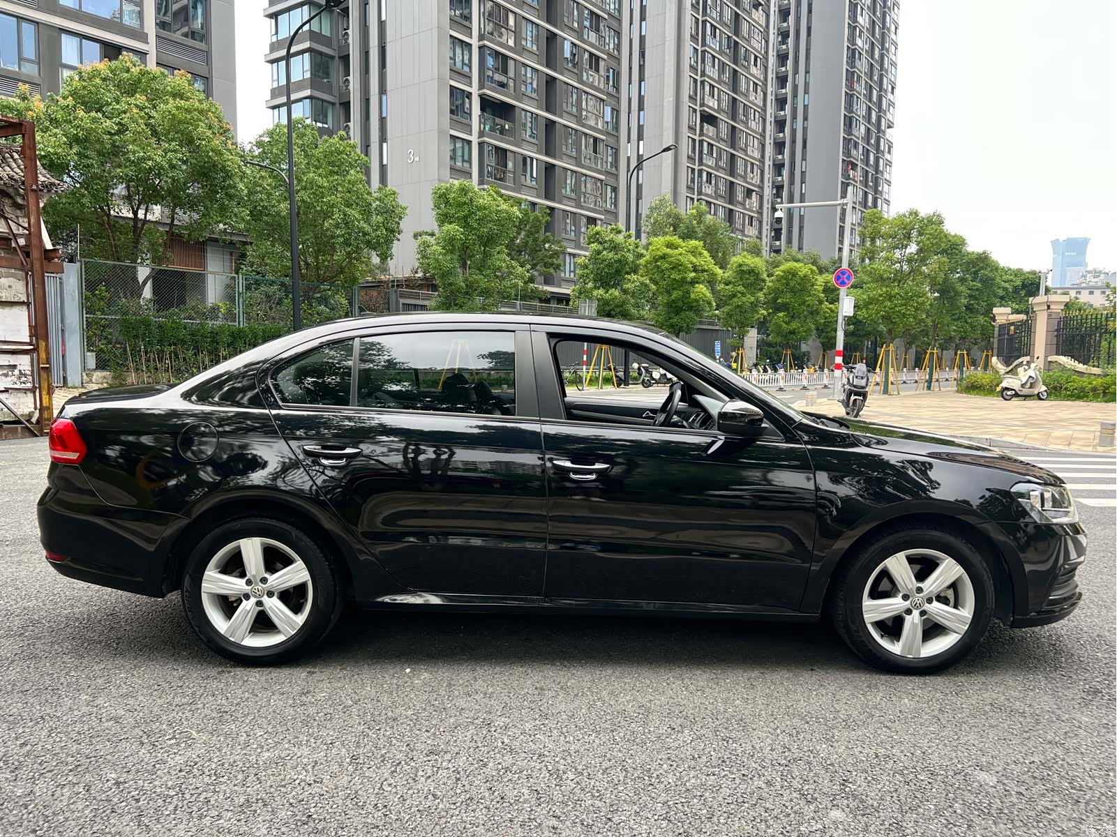 Volkswagen Lavida, 2017 4
