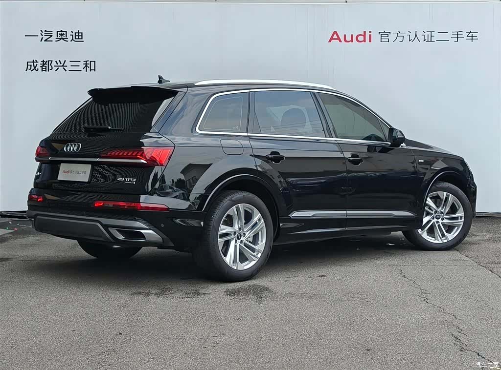 Audi Q7, 2024 4
