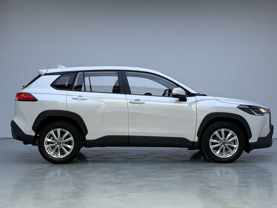 Toyota Corolla Sharp amplifier