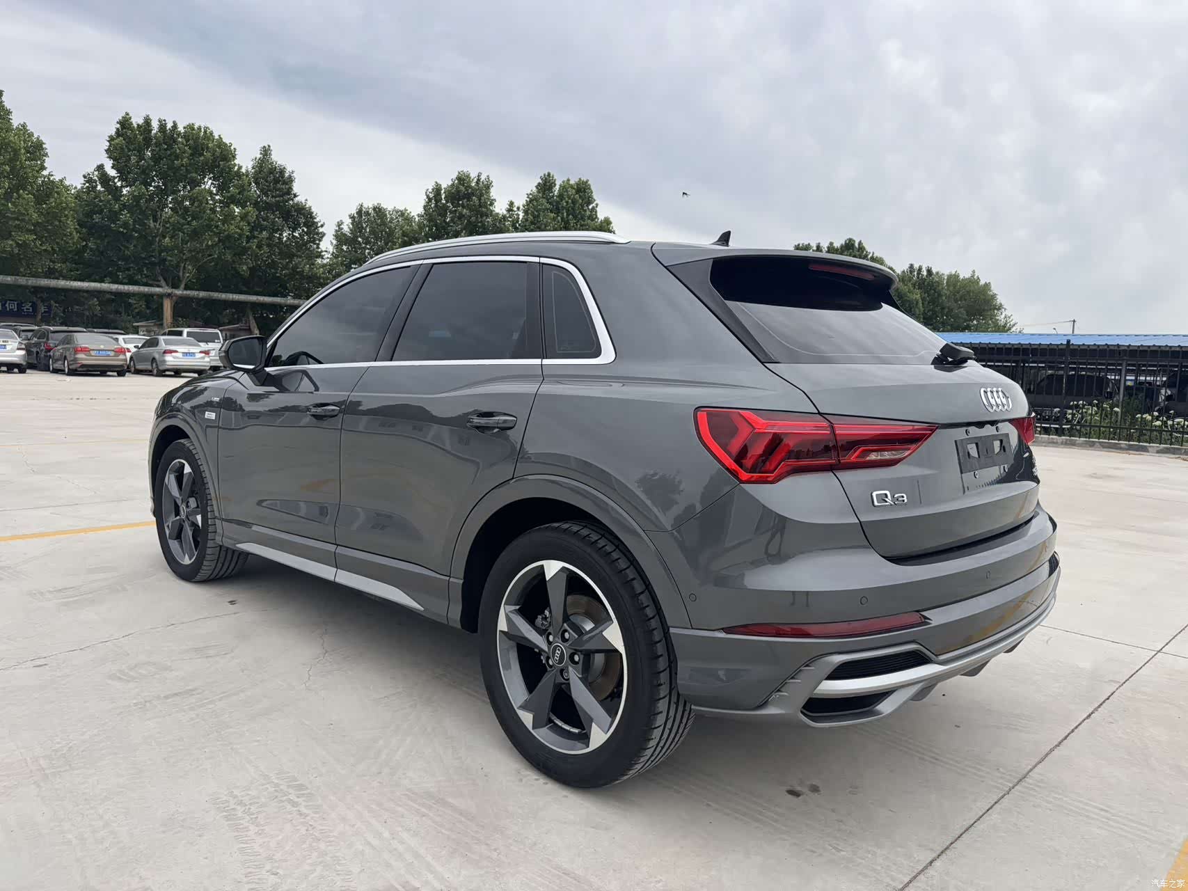 Audi Q3, 2023 4