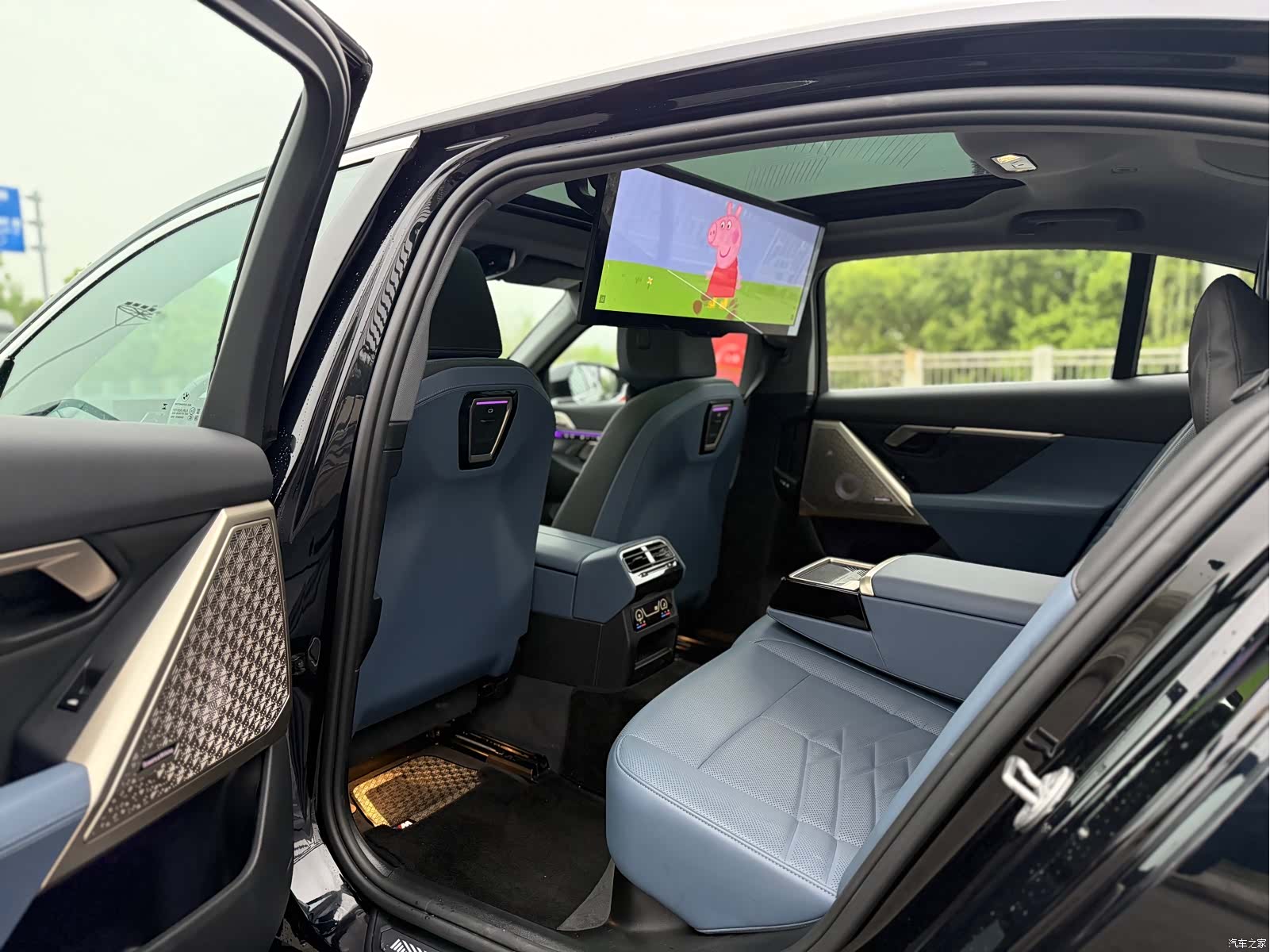 BMW 5 Series, 2024 4