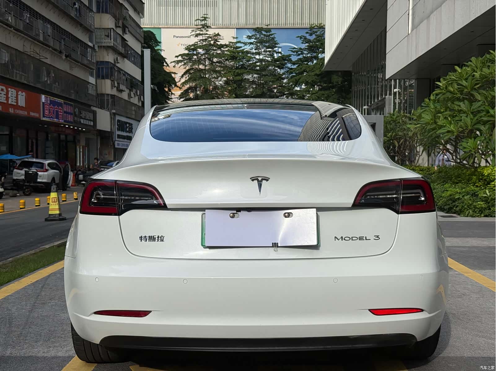 Tesla Model 3, 2020 15