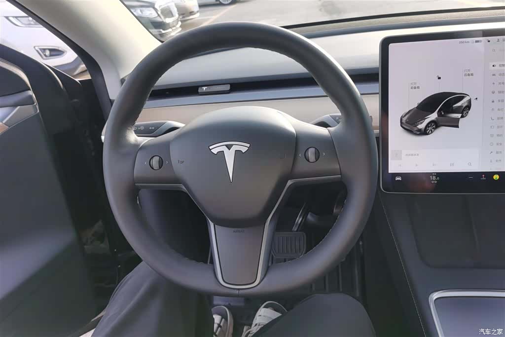 Tesla Model Y, 2021 15
