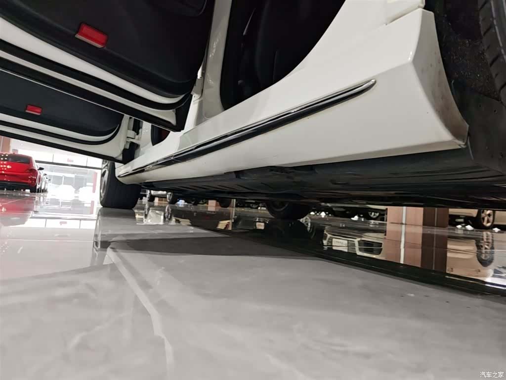 Mercedes-Benz E-Class, 2018 22