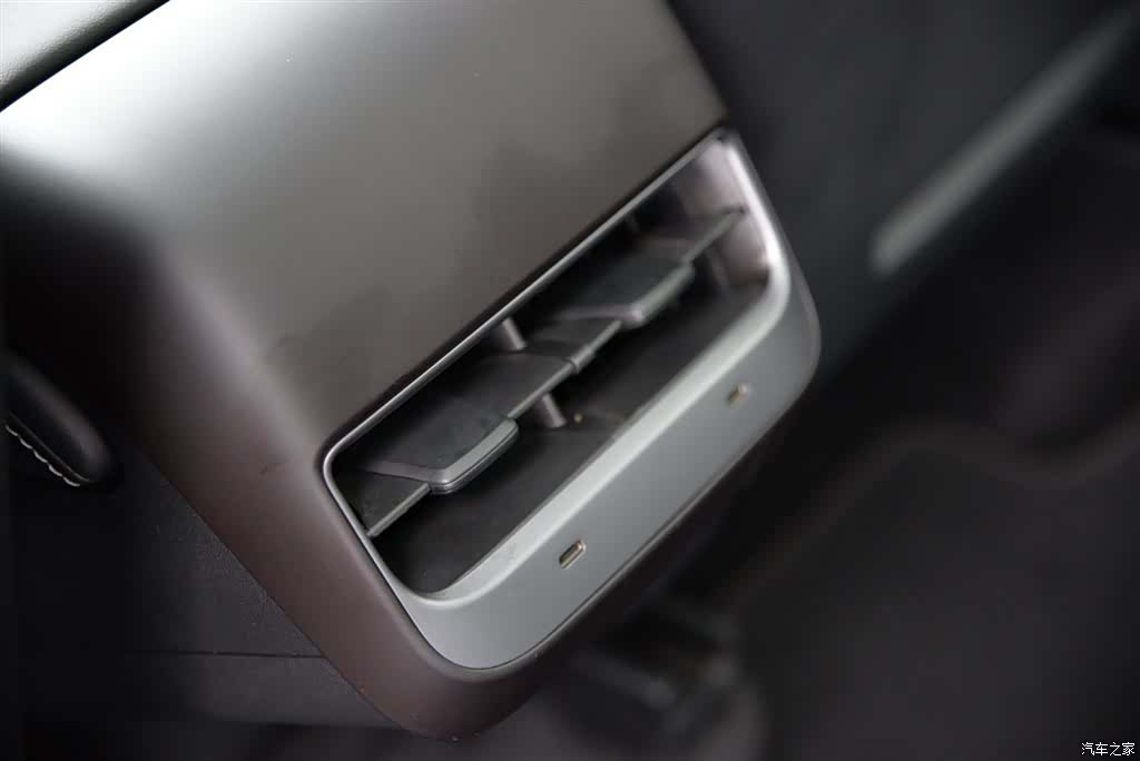 Tesla Model Y, 2021 15