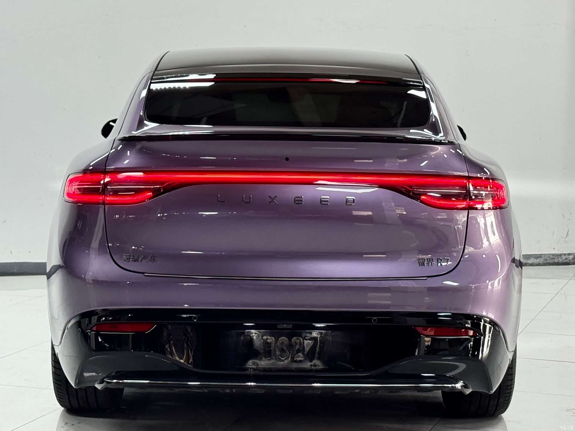 Luxeed R7, 2025 4
