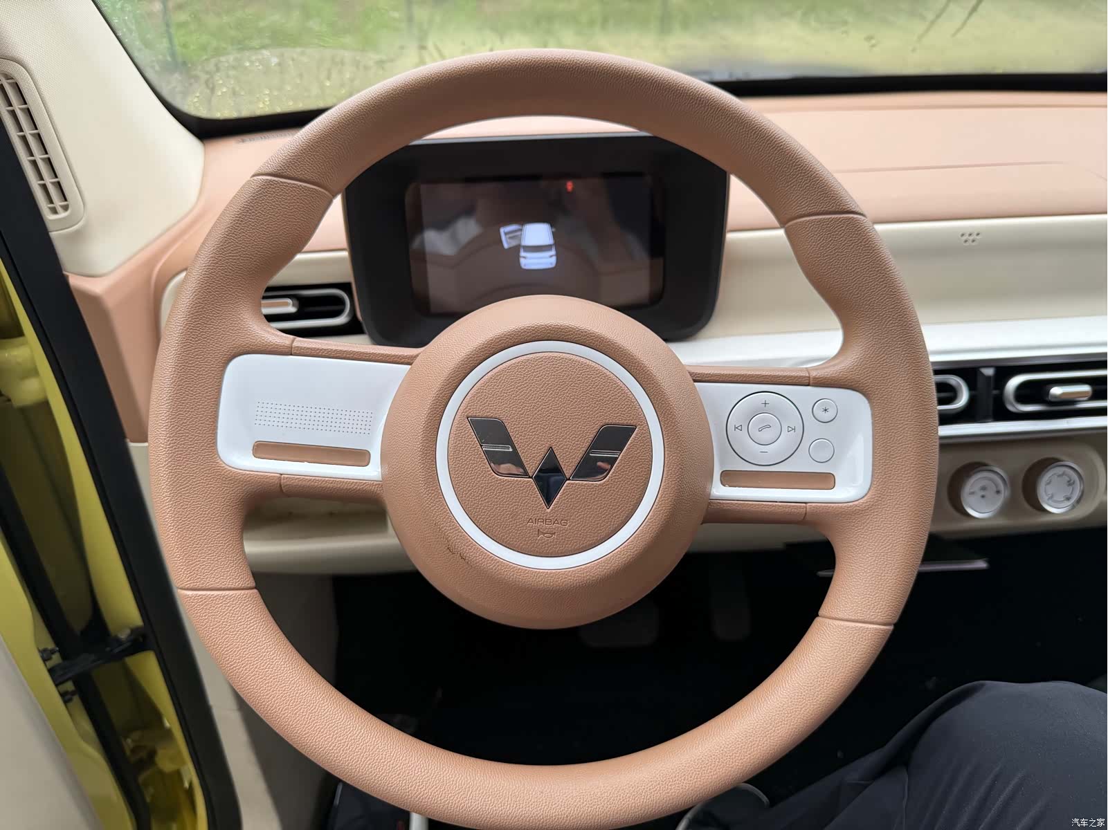 Wuling MINIEV, 2025 10