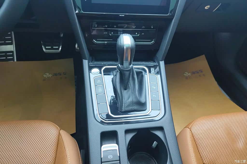 Volkswagen CC, 2021 16