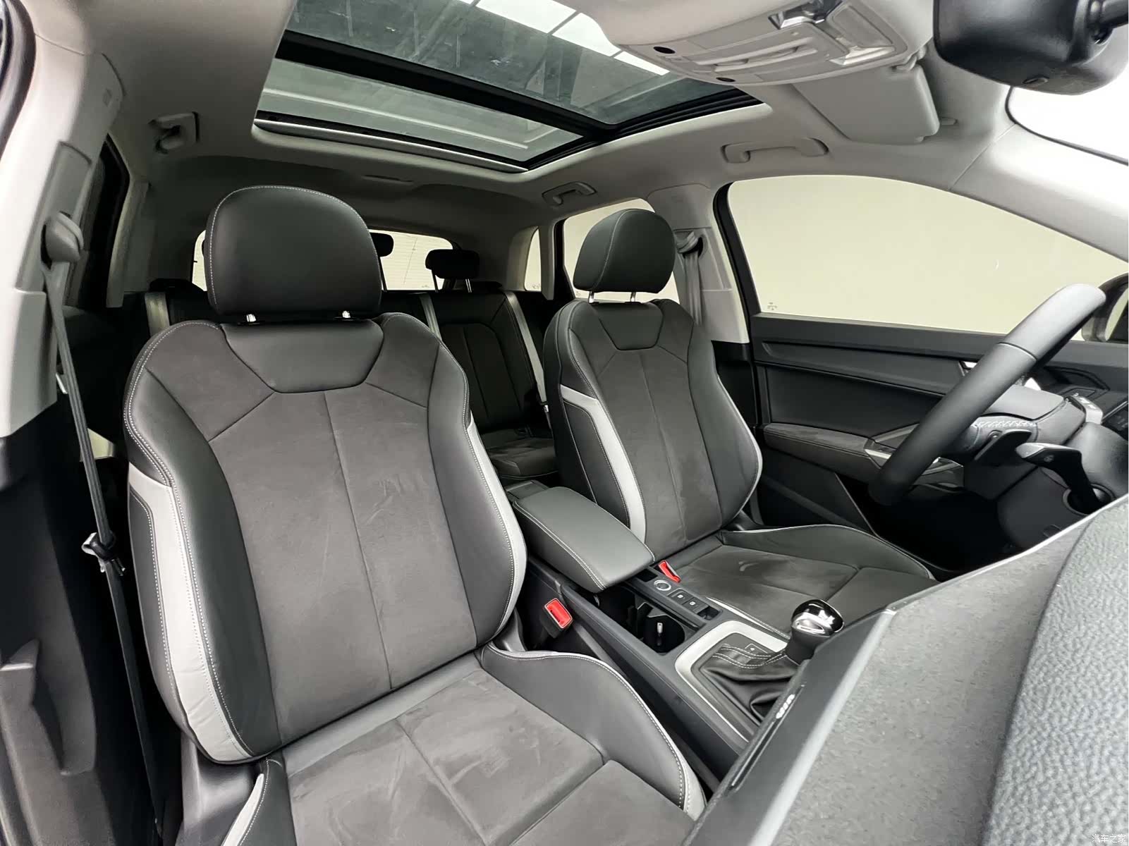 Audi Q3, 2022 14