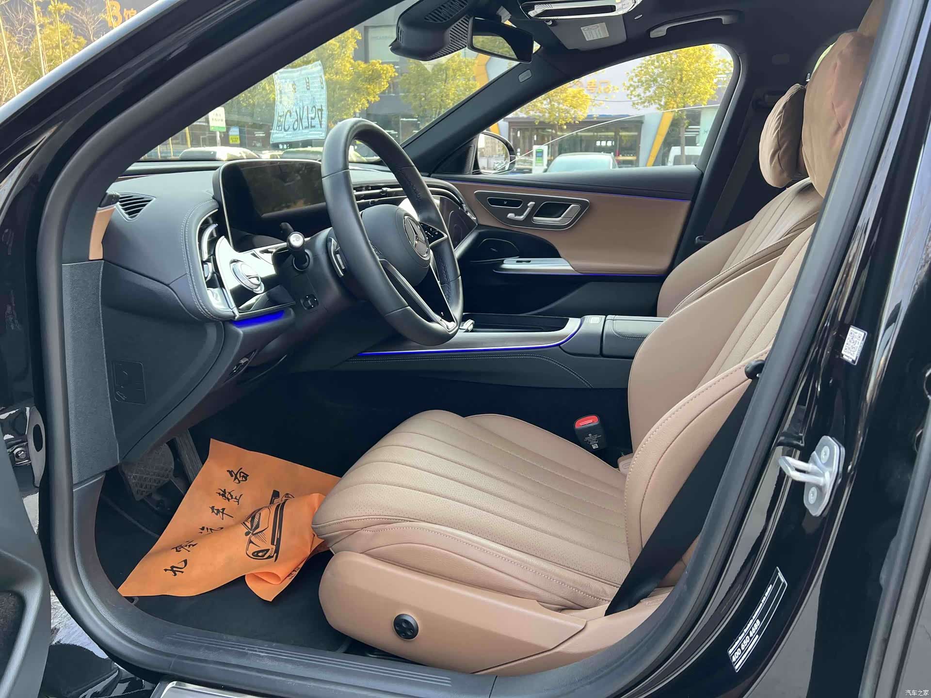 Mercedes-Benz E-Class, 2024 6
