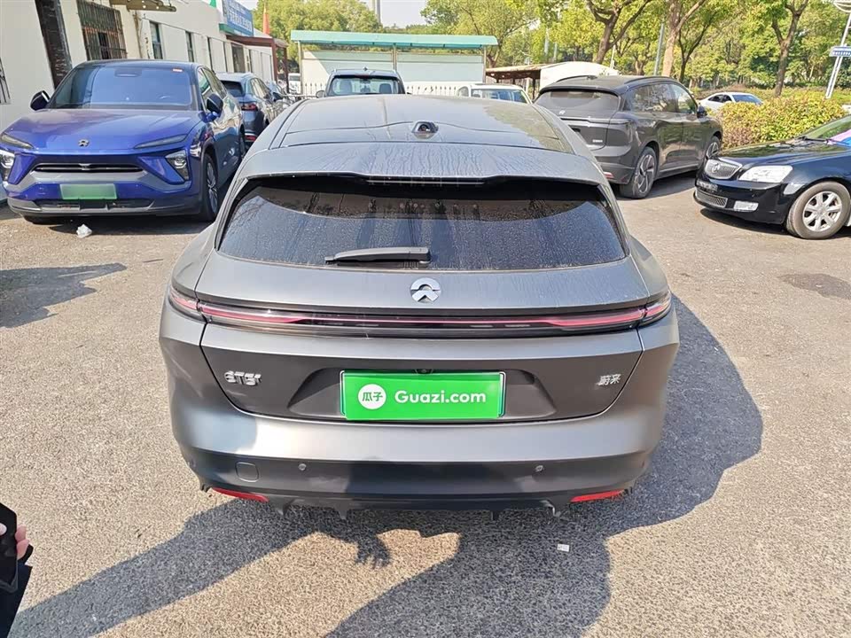 NIO ET5T