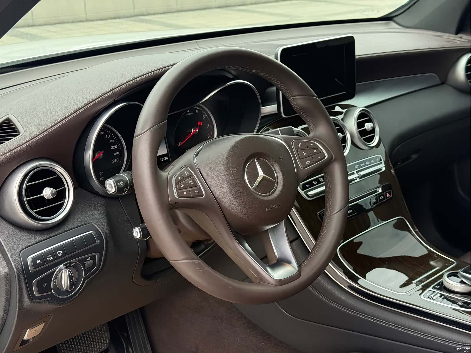 Mercedes-Benz GLC, 2017 4